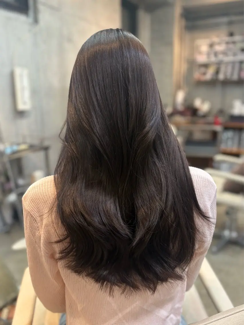 セミロング レイヤーカット カット 透明感カラー/赤み消 しカラー/もものヘアスタイル