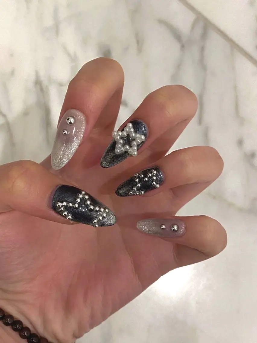 ネイル グラデーション ラメ(グリッター) マグネットネイル ミラーネイル ニュアンスネイル ハンドネイル Lumi de nailsのネイルデザイン