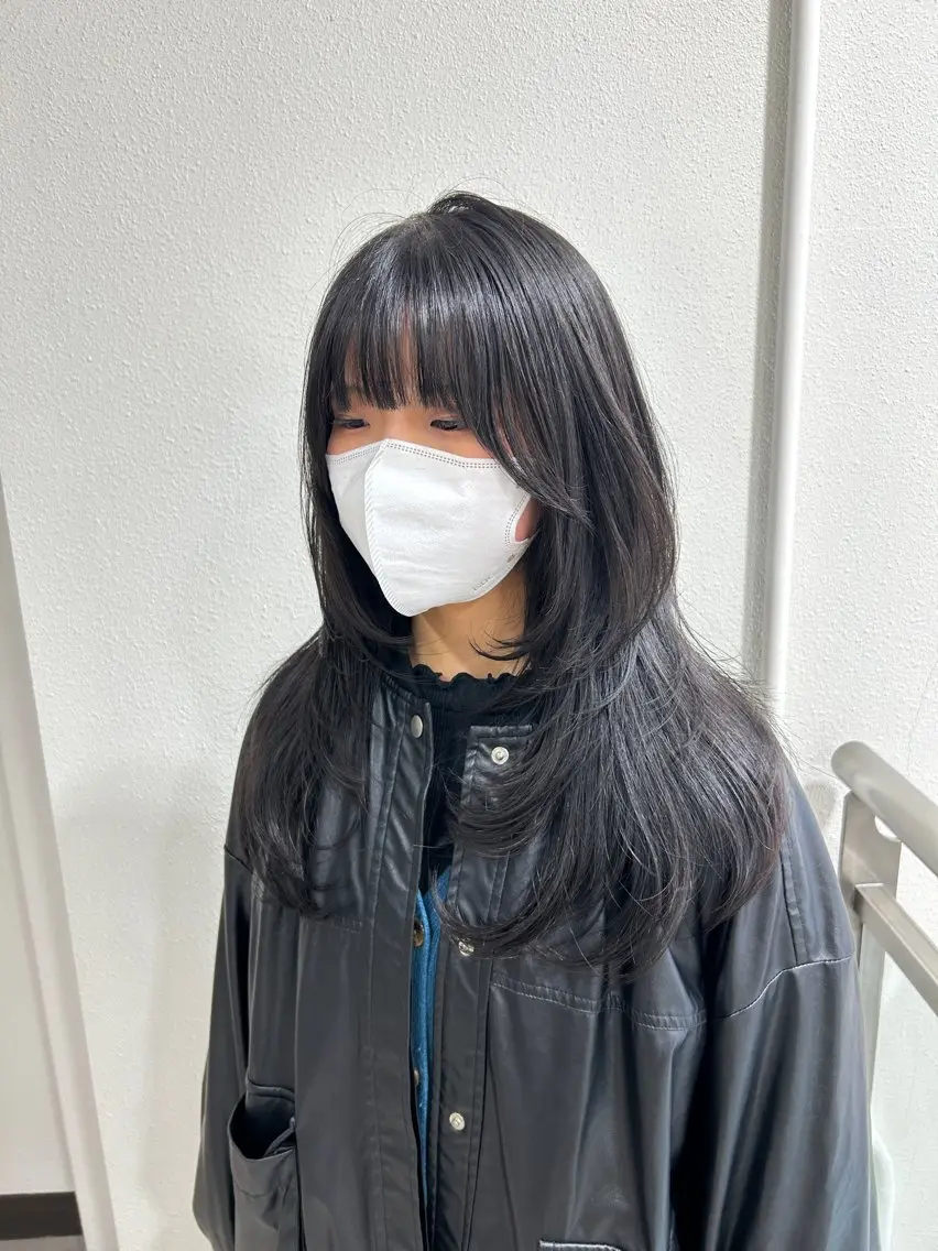 ロング ハッシュカット レイヤーカット ロング 小顔カット ヘアカラー ダブルカラー 🩷Rio🩷のヘアスタイル