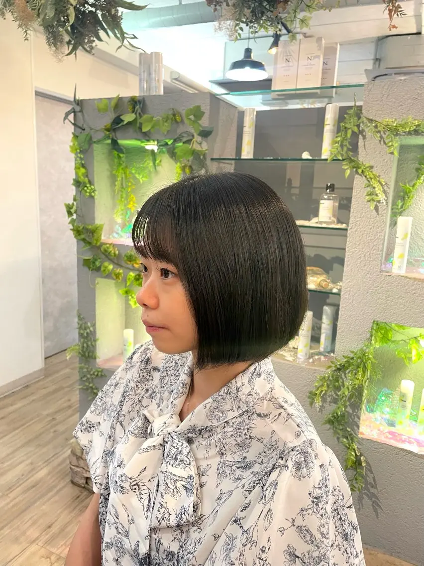 ショート 髪質改善 縮毛矯正 カット 縮毛矯正 VISAGE ba.sk 金子詩帆のヘアスタイル