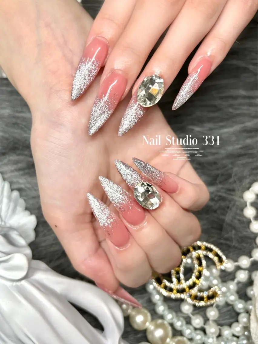 ネイル ロングネイル マグネットネイル ワンホンネイル Nail Studio 331のネイルデザイン