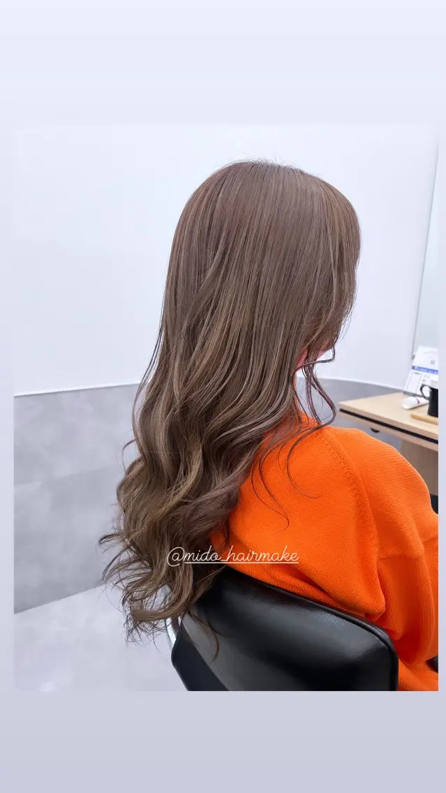 ロング カラー ハイライトカラー ラベンダーカラー ハイライト MIDORI ミドリのヘアスタイル