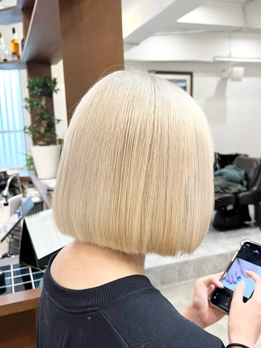 ミディアム カラー ブリーチ カット ヘアカラー Ami ケアブリーチ/表参道のヘアスタイル