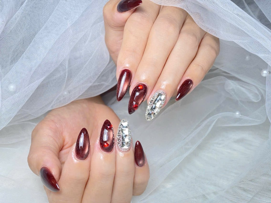 ネイル 長さ出し ジェルネイル 韓国ネイル マグネットネイル 持ち込み ハンドネイル SHE NAILのネイルデザイン