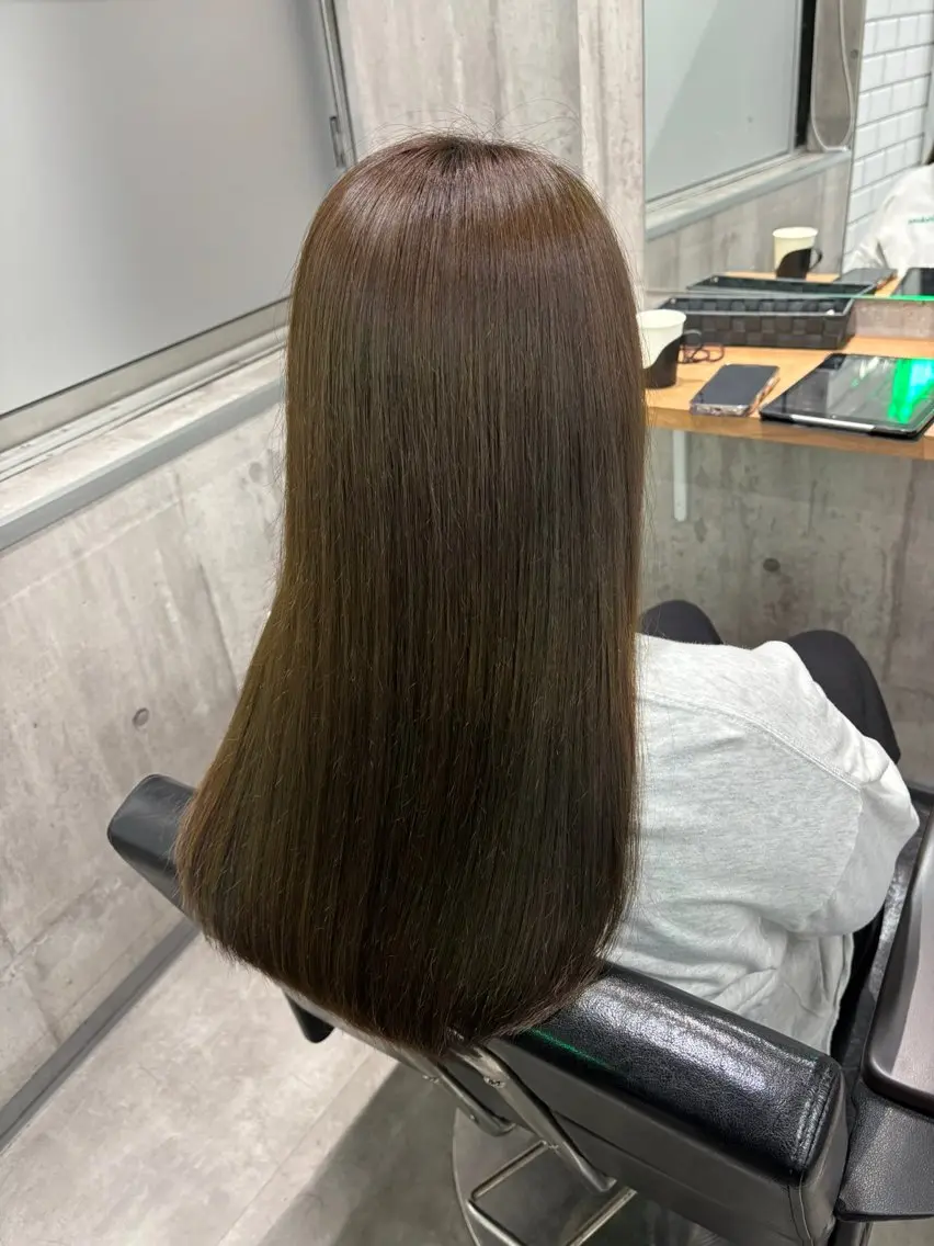 カラー 釜井 小春のヘアスタイル