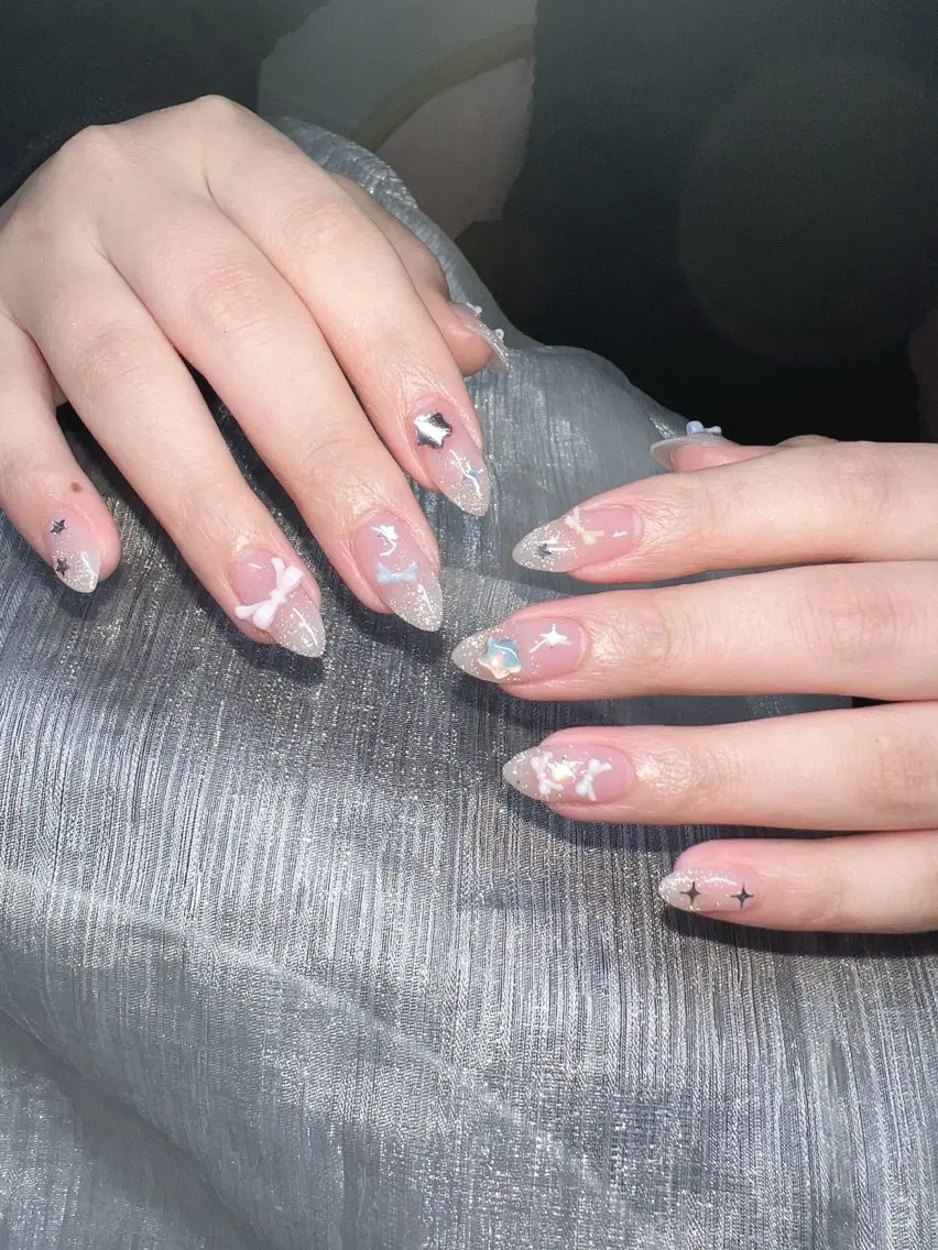ネイル ハンドネイル Lee Nailsのネイルデザイン