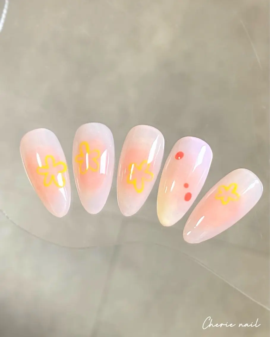 ネイル チークネイル フラワーネイル ジェルネイル オレンジ パステルネイル ハンドネイル Cherienail yunaのネイルデザイン