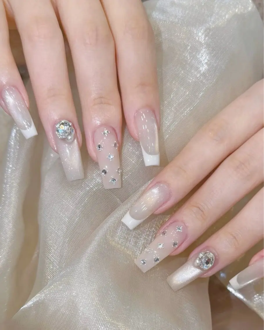 ネイル フレンチネイル 韓国ネイル ワンホンネイル ハンドネイル Speraネイル 大宮店🎀のネイルデザイン