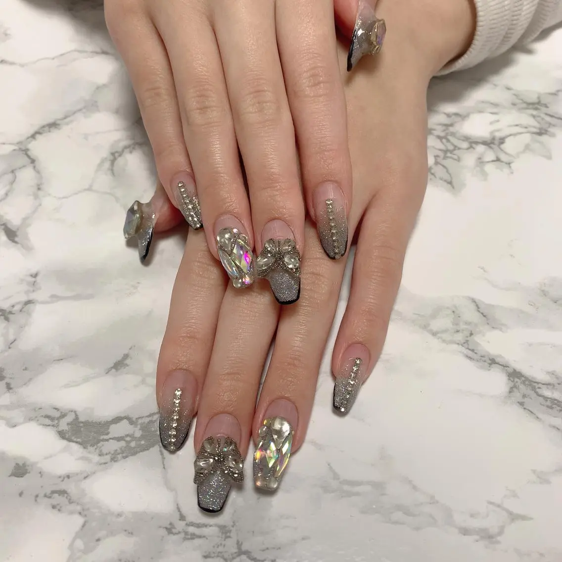 ネイル ハンドネイル はな💎ネイル ワンホン、長さ出しのネイルデザイン