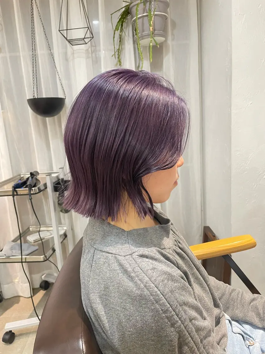ショート カラー カット ヘアカラー トリートメント ミルクティー× グレージュMOMOのヘアスタイル