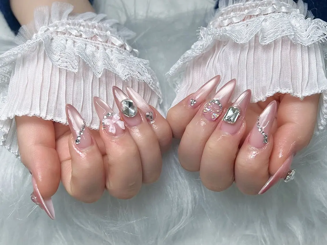 ネイル 長さ出し フットネイル フレンチネイル ジェルネイル ガラスフレンチ ハンドネイル ハンドケア Nova Nail Salonのネイルデザイン