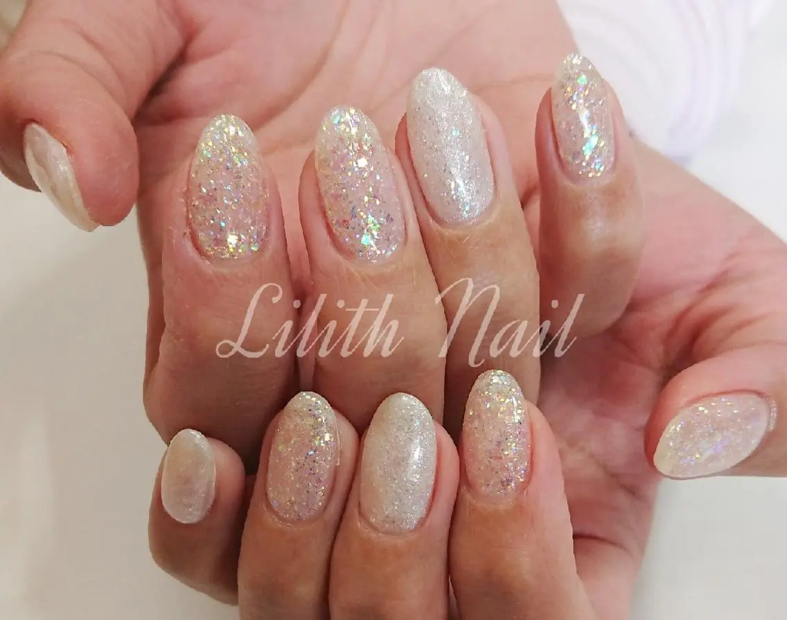 ネイル ラメ(グリッター) ハンドネイル Lilith Nailのネイルデザイン
