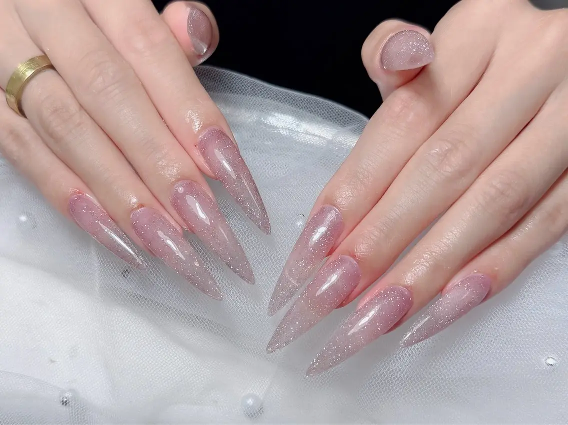 ネイル チークネイル 長さ出し フラッシュネイル フレンチネイル グラデーション ハンドネイル Lenie Nail Salonのネイルデザイン