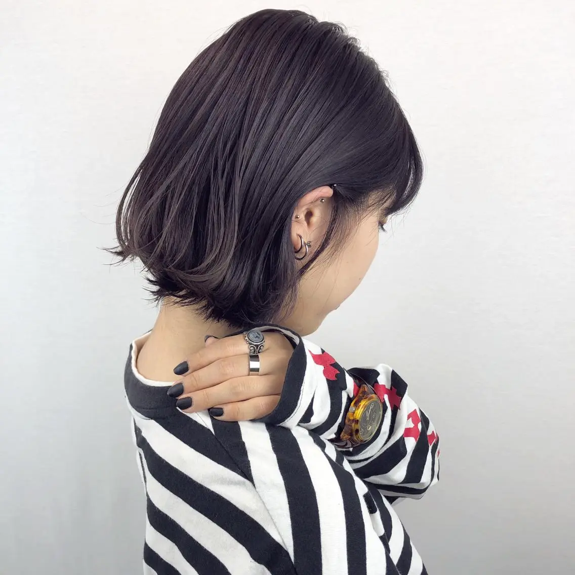 ショート カラー バイオレットカラー 🤍2nd🤍田所 美希のヘアスタイル