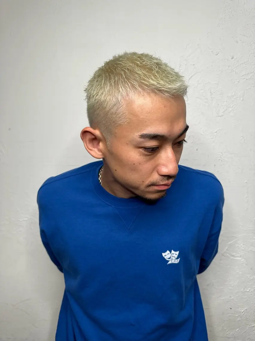 ショート カラー メンズ センターパート ダウンパーマ フェードカット メンズハイライト メンズパーマ カット ヘアカラー トリートメント 💈メンズ特化💈 TASUKUのヘアスタイル