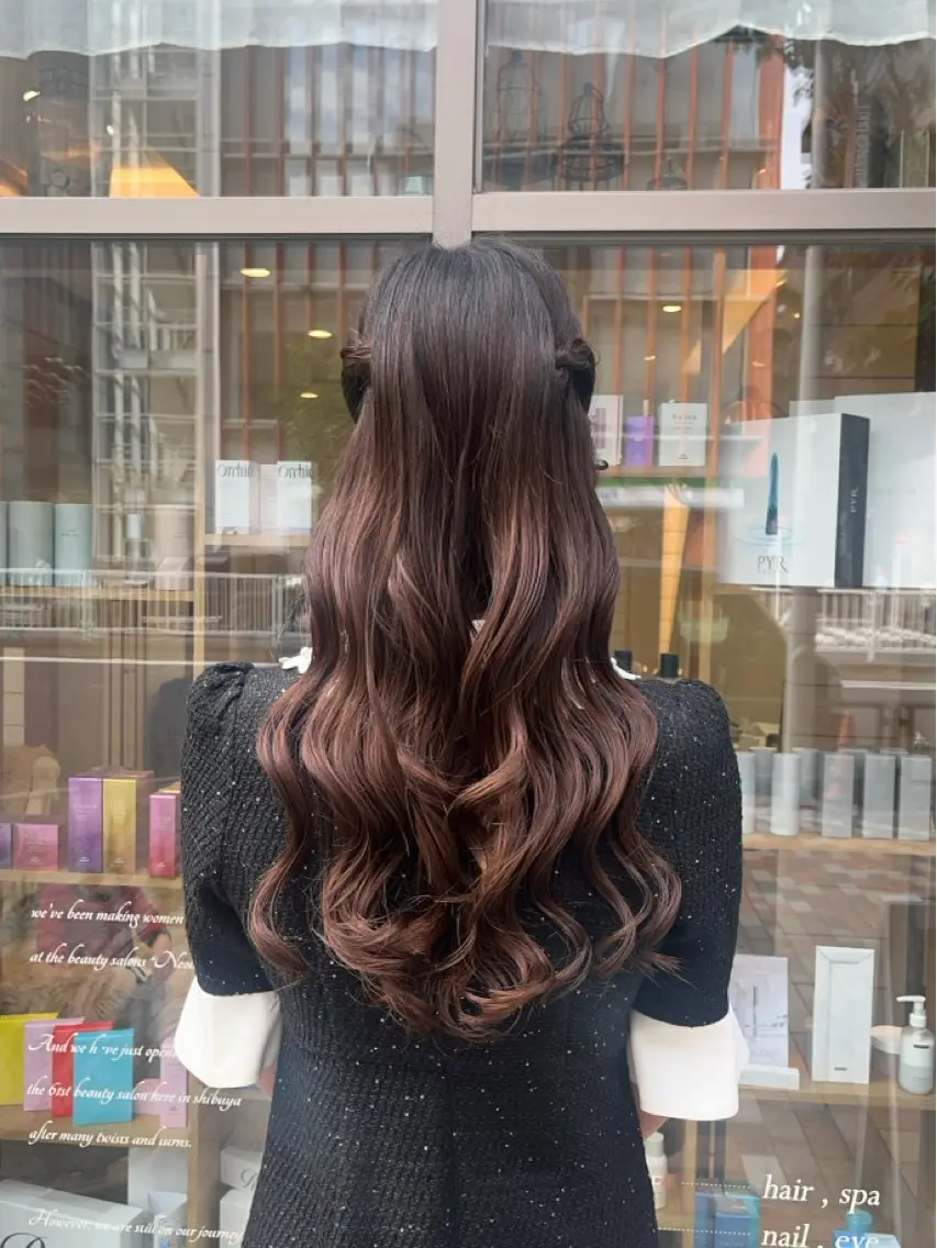 ヘアアレンジ Miwa🦋渋谷/ 透明感カラー/セットのヘアスタイル