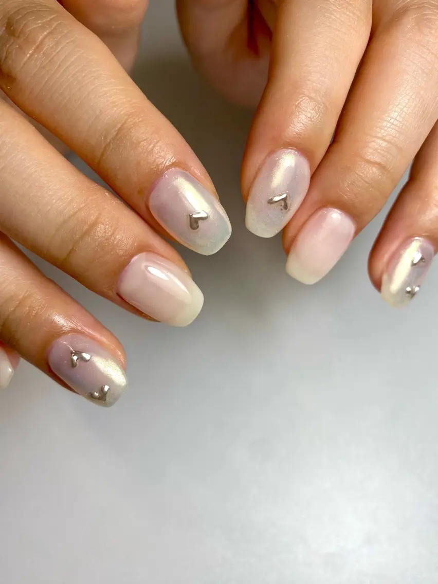 ネイル オーロラネイル ハート ハンドネイル nail salon eve...のネイルデザイン