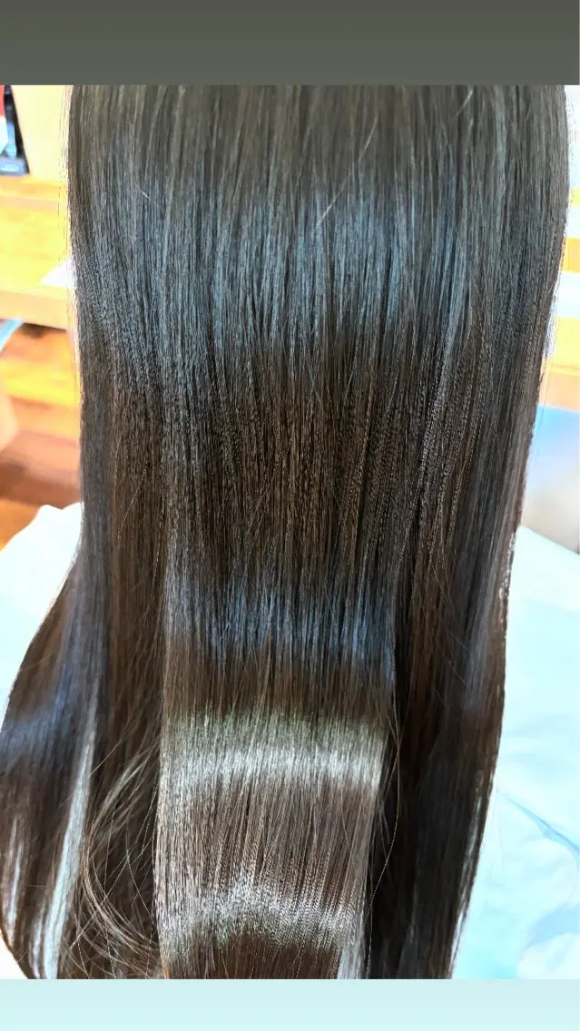 ロング パーマ 花澤 紗更のヘアスタイル