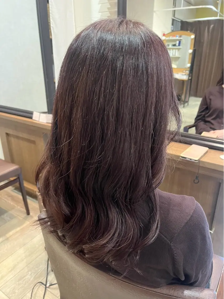 セミロング ヘアカラー 木場 麗咲のヘアスタイル