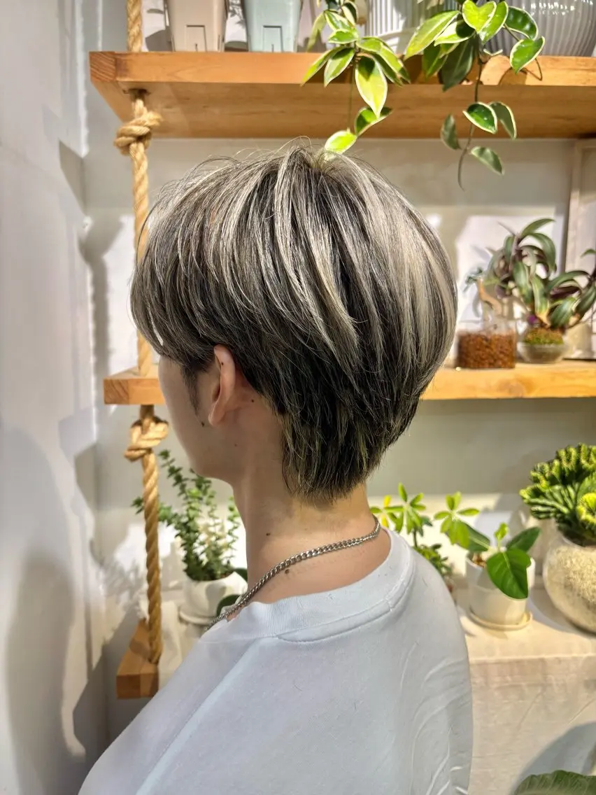 ショート カラー メンズ カット ヘアカラー カネコ ナナミのヘアスタイル