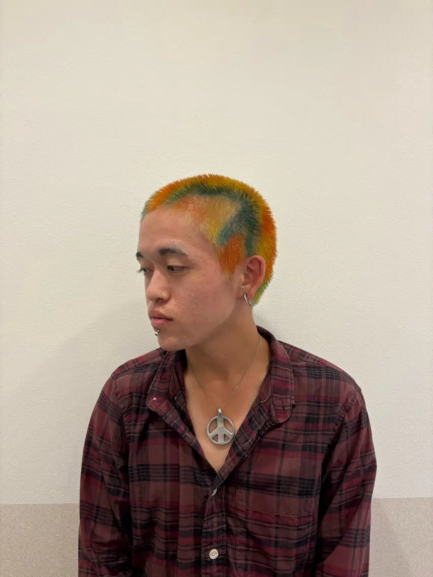 カラー 池田 陽喜のヘアスタイル