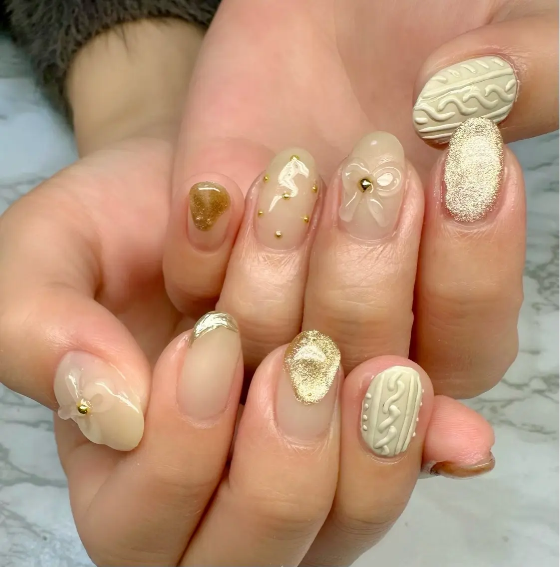 ネイル オーロラネイル ラメ(グリッター) ニュアンスネイル ワンカラーネイル 冬ネイル Mai’s nailのネイルデザイン