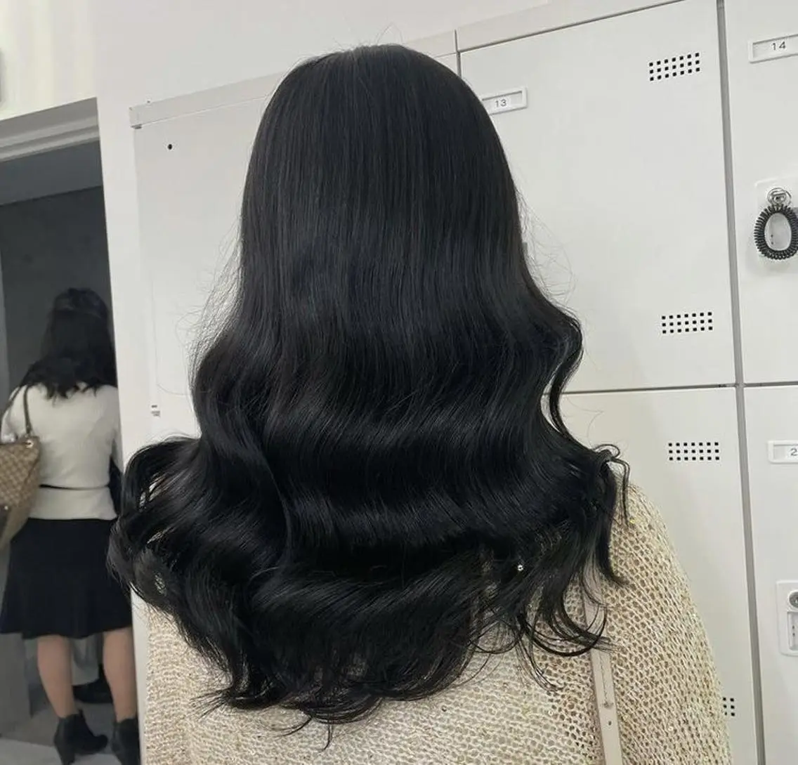 🫐黒染めなしの暗髪カラー🫐ブルーブラックカラー♡就活や面接にも♡高保湿トリートメント付の写真