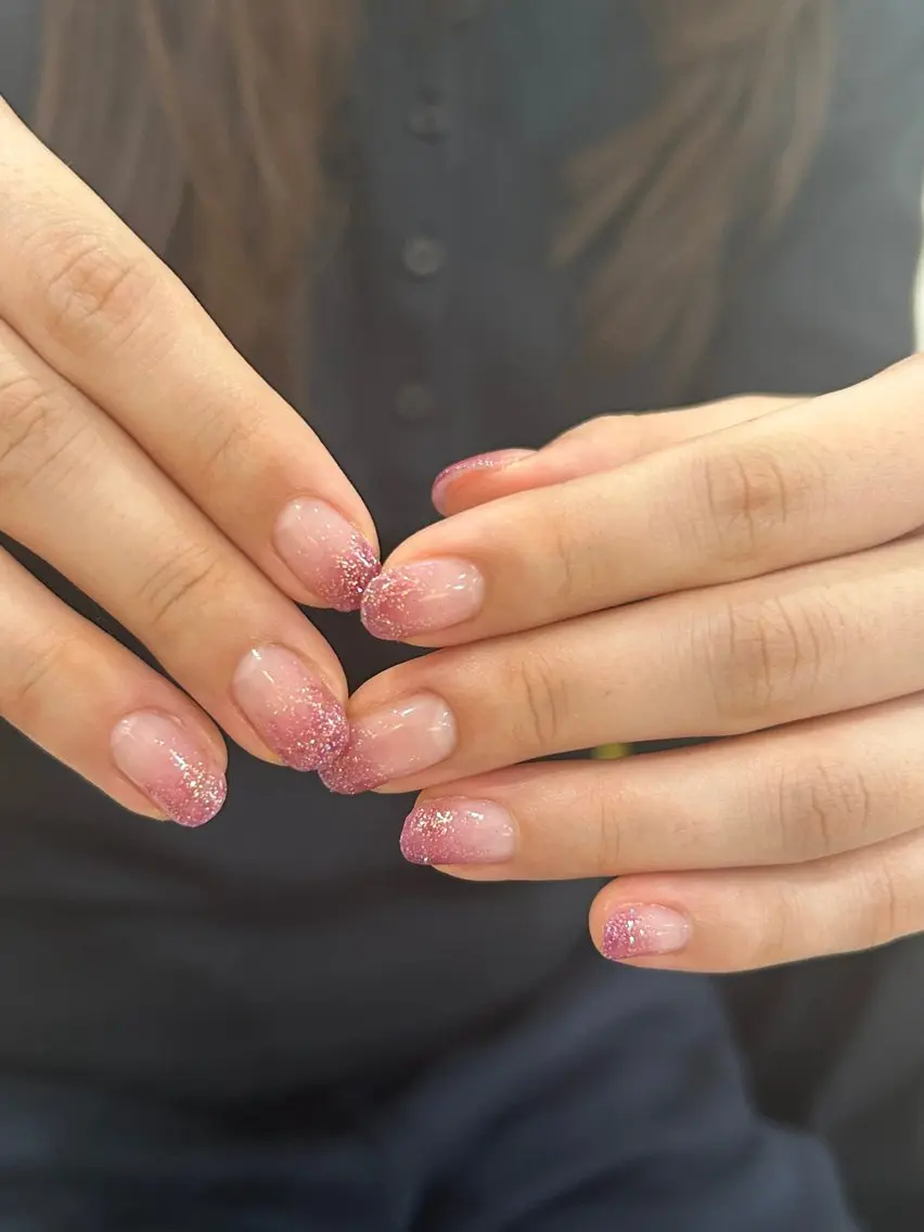 ネイル グラデーション キラキラネイル ラメ(グリッター) ラメグラデーション MIHO nail_noahのネイルデザイン