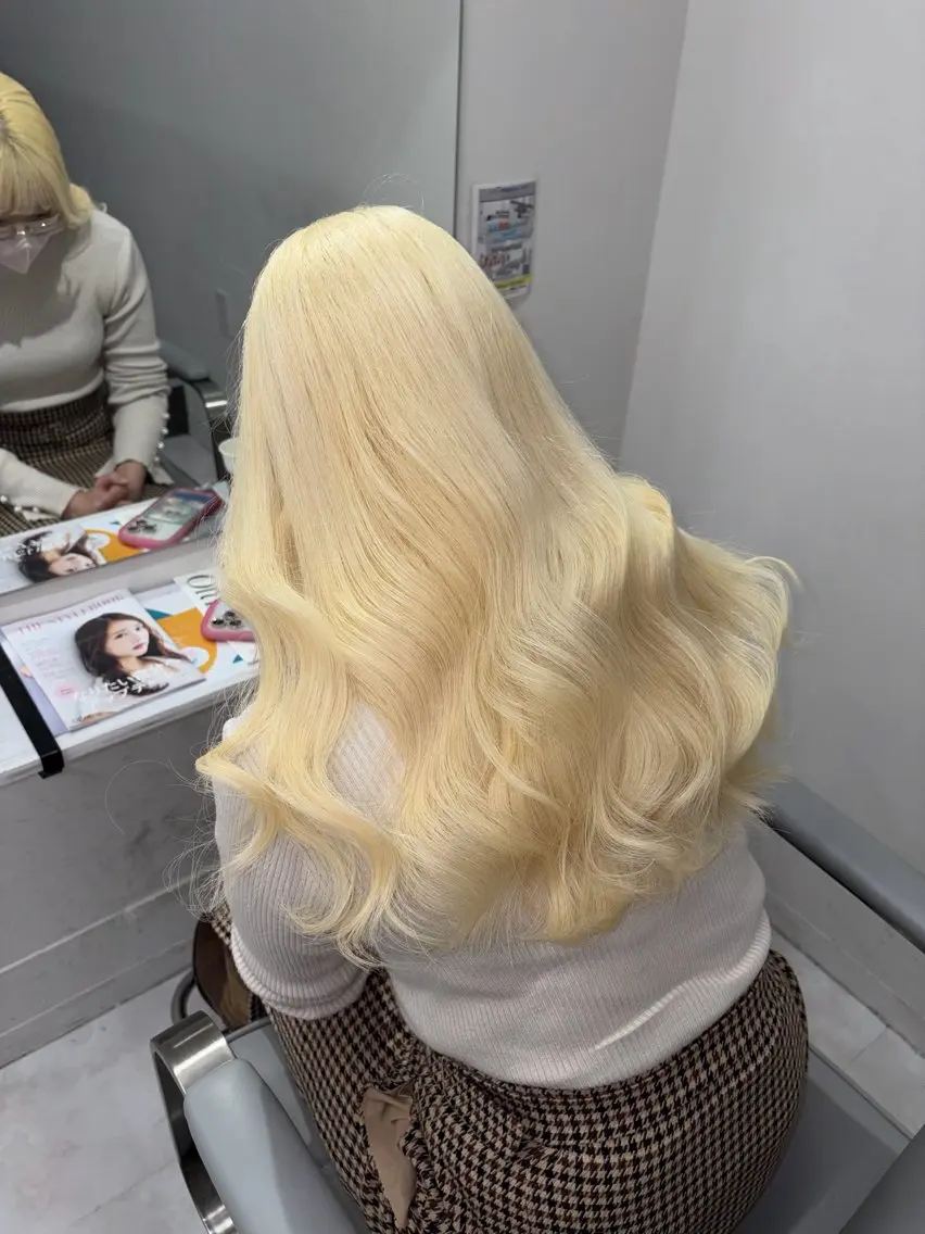 ロング カラー ヘアアレンジ ヘアカラー トリートメント ヘアセット 🩶【推しハイトーン 】yuzu🩶のヘアスタイル