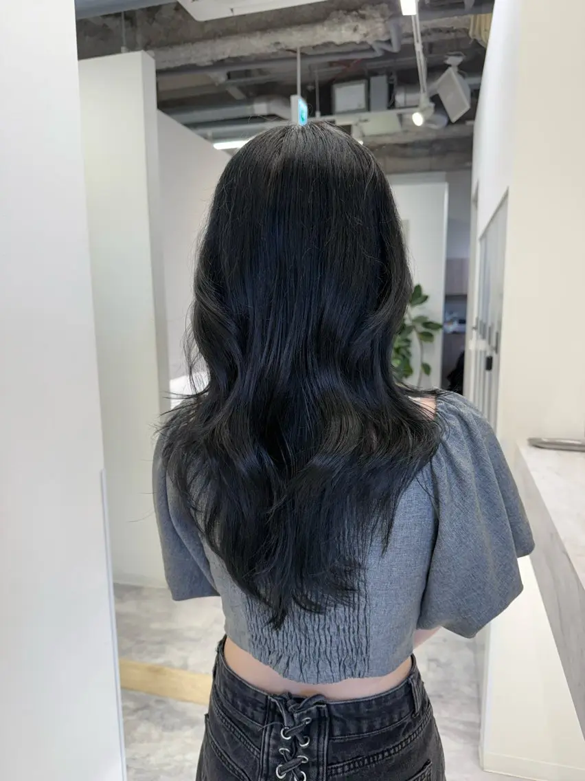 セミロング カラー カット ヘアカラー トリートメント Amelie yunのヘアスタイル