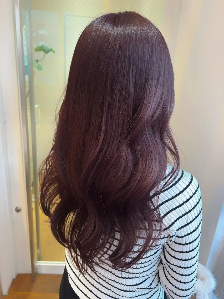 ロング レイヤーカット 市吉 杏奈のヘアスタイル