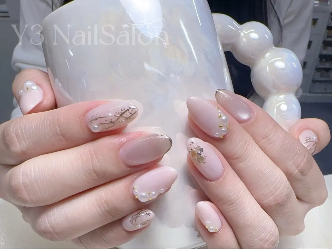 ネイル アートネイル 成人式 フラワーネイル ミラーネイル 持ち込み ハンドネイル Y3 NailSalonのネイルデザイン