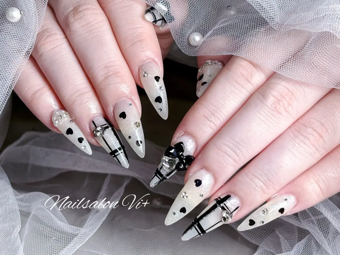 ネイル ハンドネイル Nailsalon Vi+ももか🩷のネイルデザイン