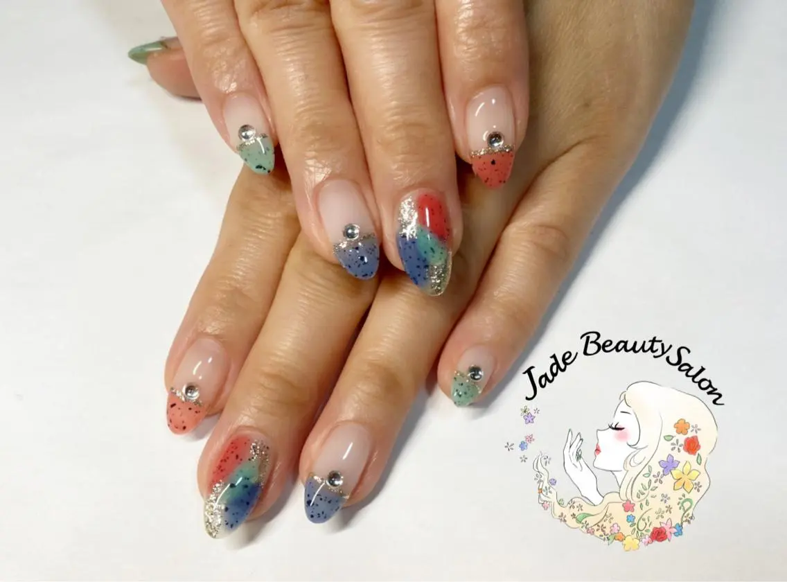ミディアム ネイル フレンチネイル JadeBeauty Salonのネイルデザイン