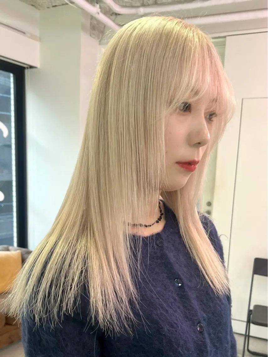 ロング 🇨🇳ハイトーン ワンホン🇰🇷ななのヘアスタイル