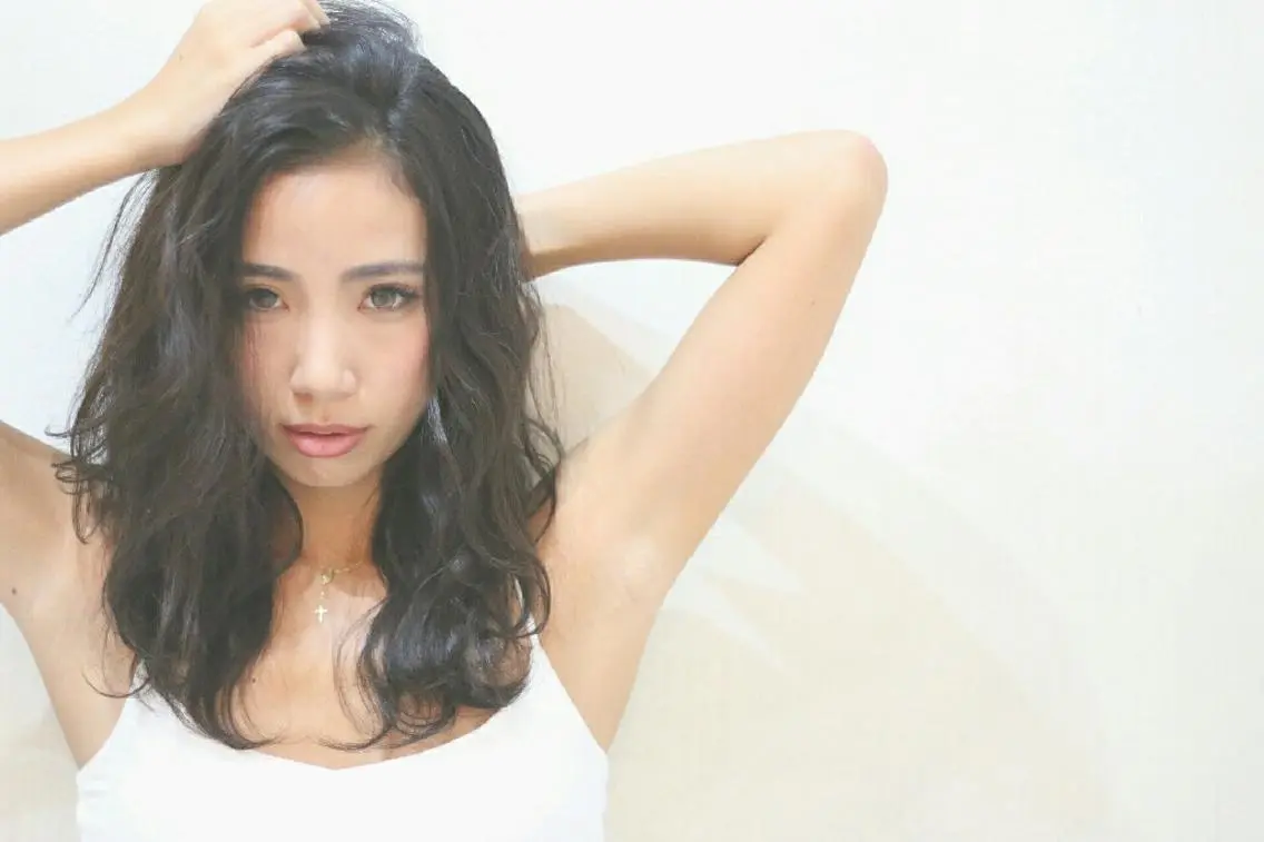 ミディアム セミロング パーマ 原木 康臣のヘアスタイル