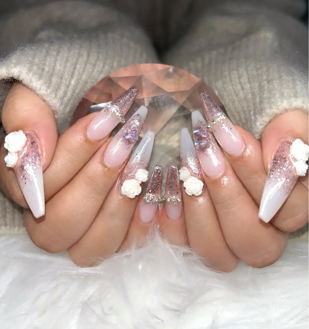ネイル アートネイル オーロラネイル チークネイル 長さ出し フットネイル ハンドネイル Chan nailsのネイルデザイン