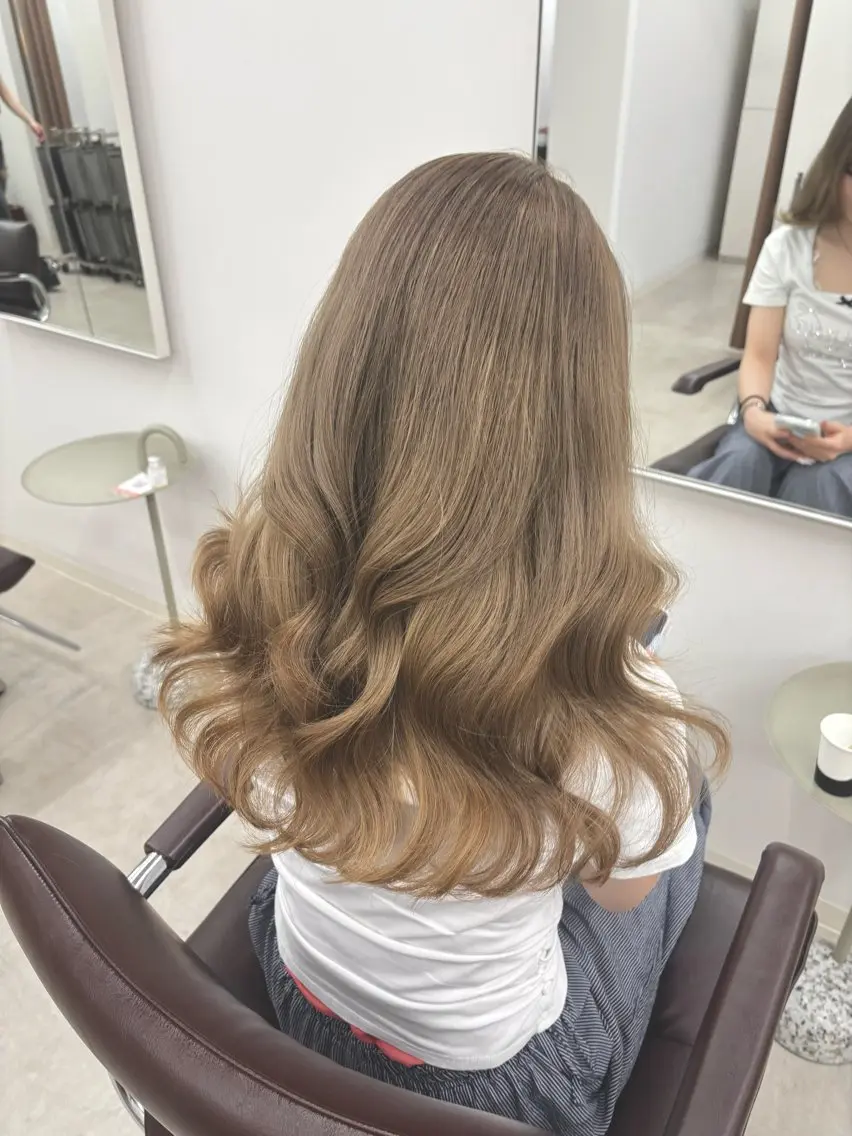 セミロング カラー ヘアカラー トリートメント hachiyama rinaのヘアスタイル