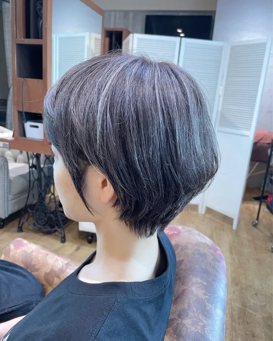 ショート カット ヘアカラー Attirer Kaiのヘアスタイル