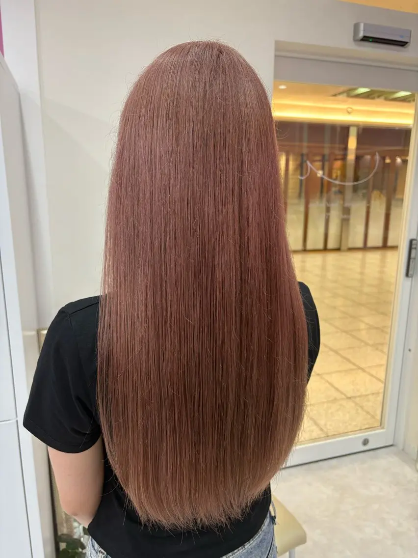 ロング カラー ベージュカラー ブリーチ ピンクカラー ピンクベージュ Hirona 縮毛矯正/髪質改善のヘアスタイル