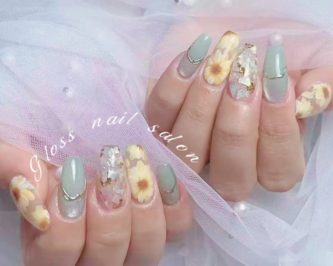ネイル Yuna✨ Gloss nailのネイルデザイン