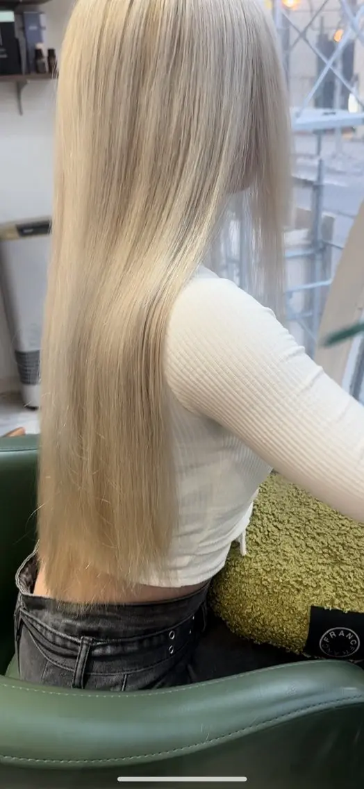 平日限定⭐︎【憧れのホワイトカラー☆】ケアブリーチ使用トリプルカラー¥25000→¥21000の写真