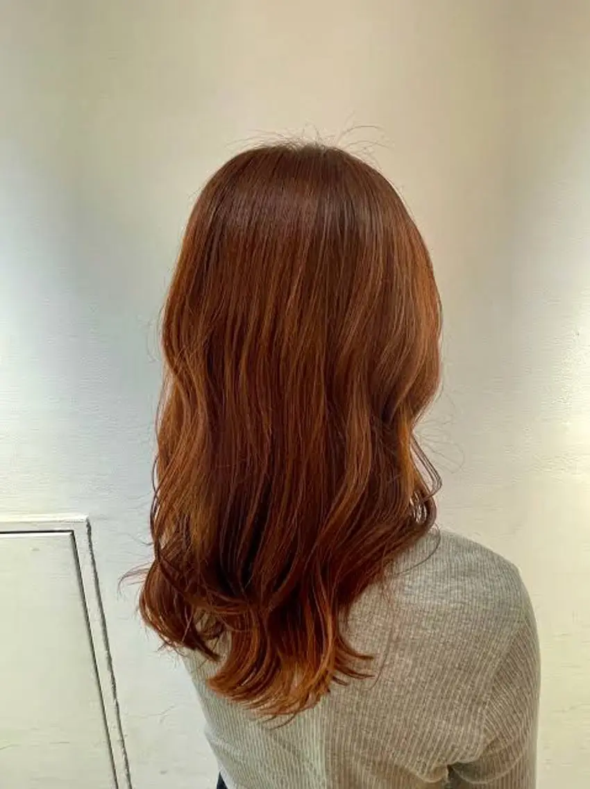 カラー ブリーチ ケアブリーチ デザインカラー ダブルカラー イヤリングカラー 酸性ストレート /ハイトーン/つばさのヘアスタイル