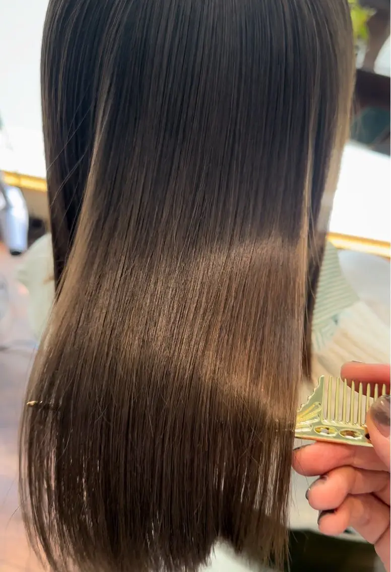 【初回限定】カット & 毛髪補修成分配合縮毛矯正の写真
