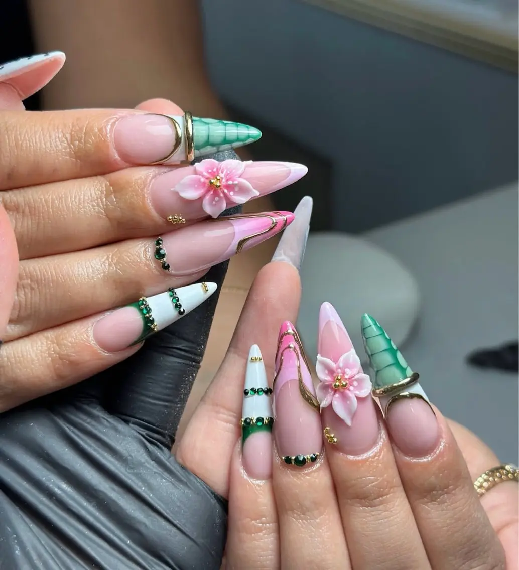 ネイル ハンドネイル NiJi Nailsのネイルデザイン