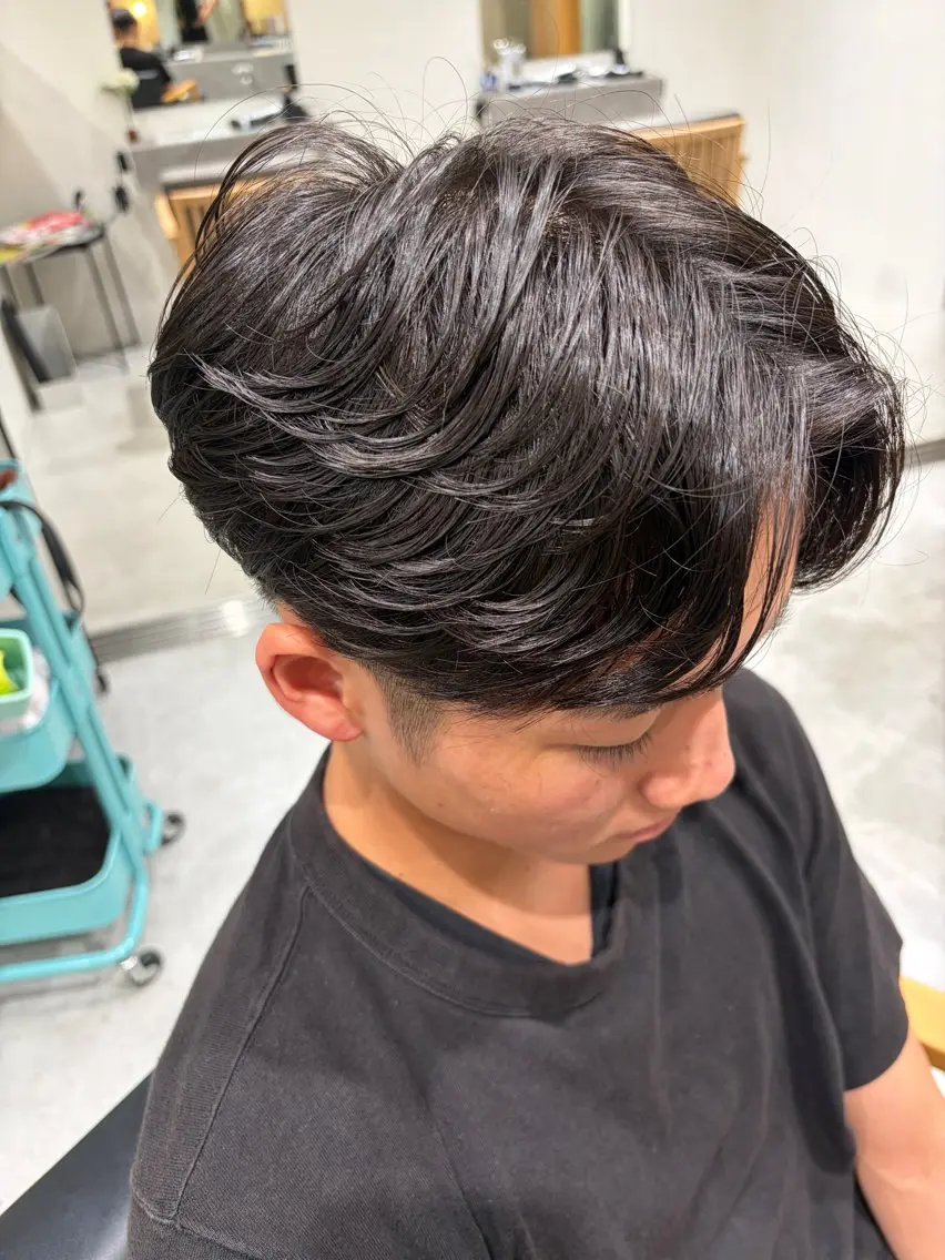 パーマ メンズ メンズパーマ ニュアンスパーマ 柘植 琢馬のヘアスタイル