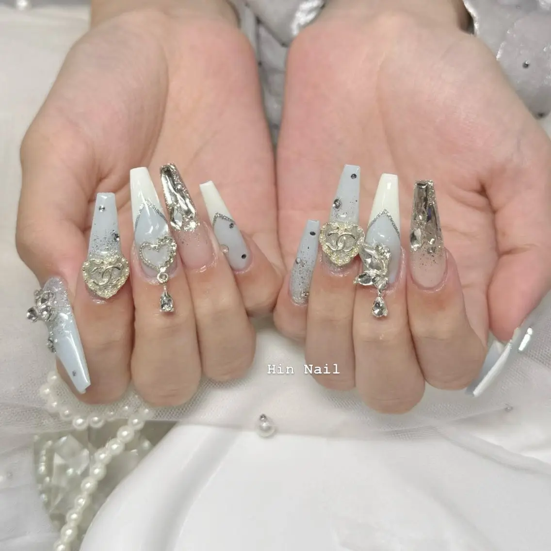 ネイル ハンドネイル HIN NAILのネイルデザイン