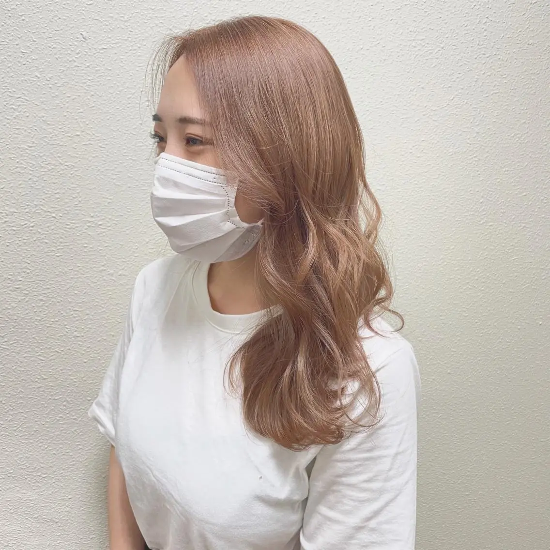 ミディアム カラー パーマ ヘアアレンジ メンズ キッズ ネイル マツエク・マツパ メンズバレイヤージュ メンズブリーチ メンズハイライト メンズインナーカラー メンズ韓国風 切りっぱなしヘアボブ ミディアムヘアRYOのヘアスタイル