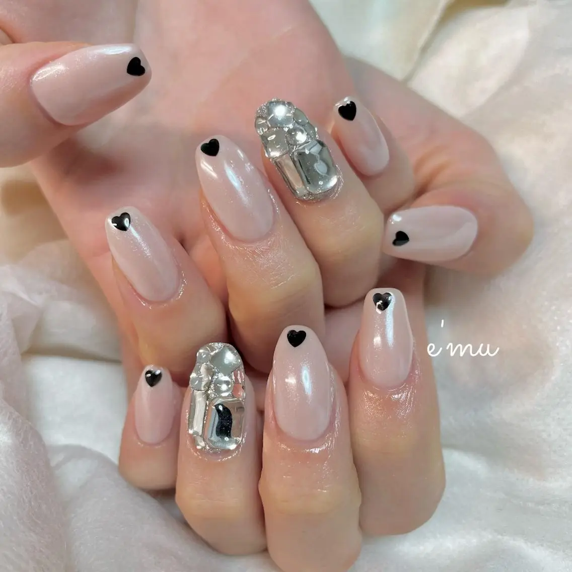 ネイル オーロラネイル ハート 韓国ネイル nail salon e'mu💐のネイルデザイン