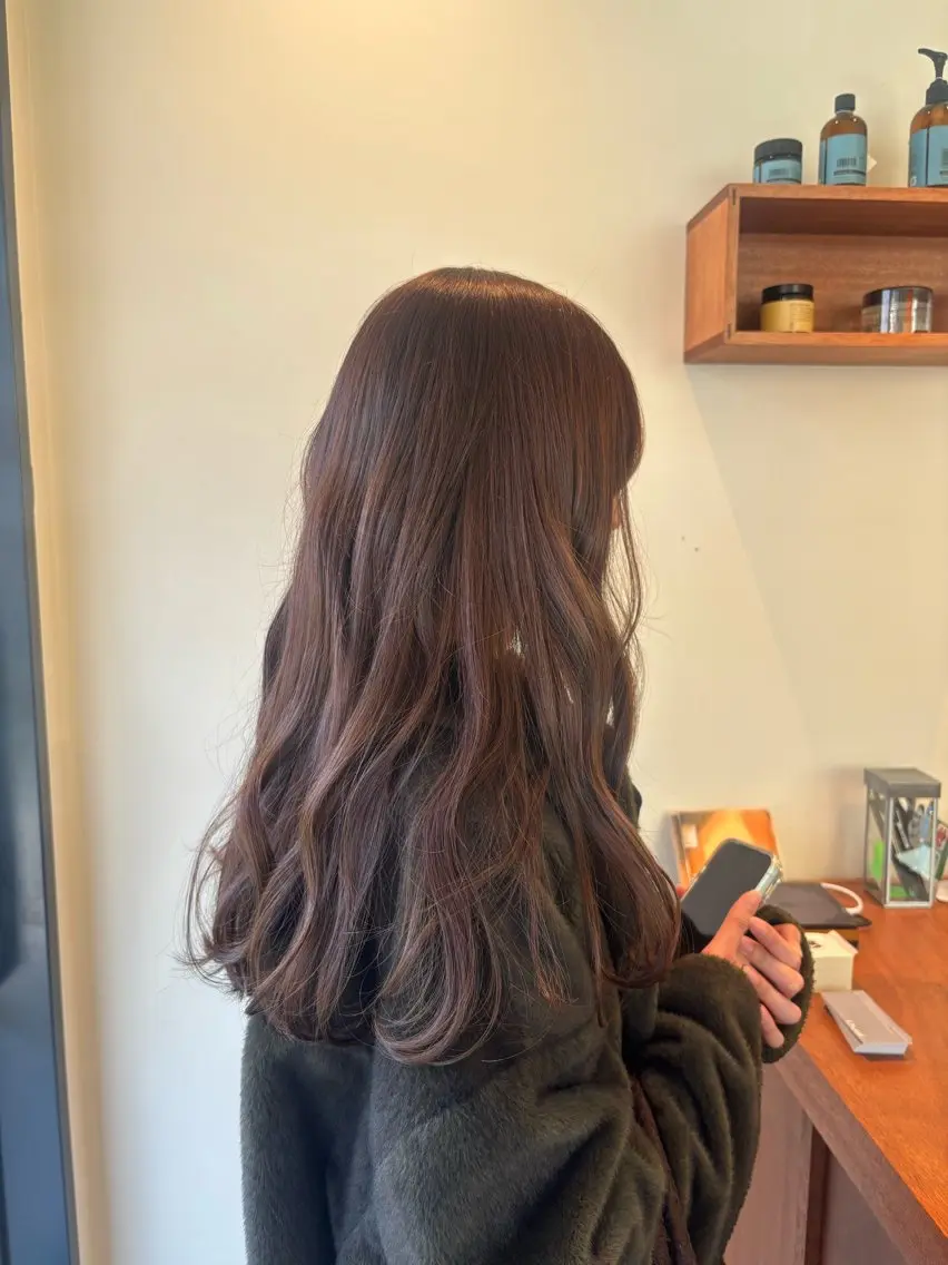ロング カット ヘアカラー トリートメント aoi ♡グレージュ ・ベージュカラーのヘアスタイル